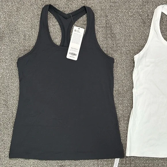 *Lot Of 2* CRZ Yoga Butterluxe Workout Tank Tops Racerback ~ Size MED (NWT $52) - Picture 4 of 12